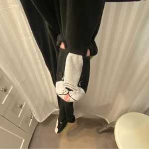 Super soft, features French Bulldog embroidery & Frenchie face on feet